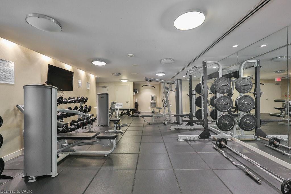 1111-225 Webb Drive, Mississauga, ON - Indoor Photo Showing Gym Room