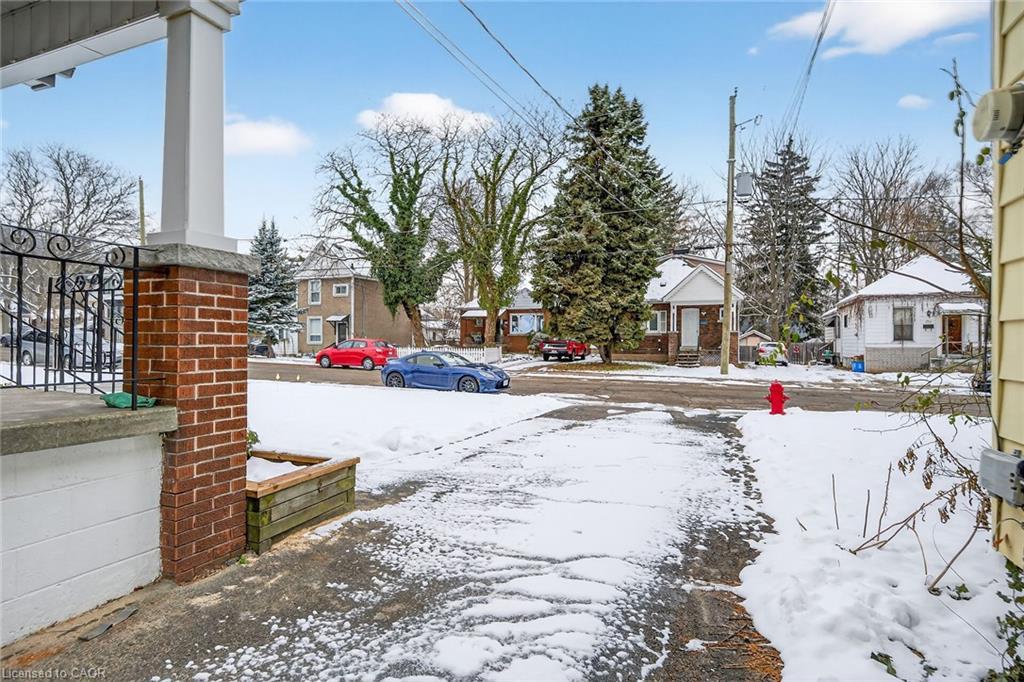 257 Broadway Avenue, Hamilton, ON - Outdoor