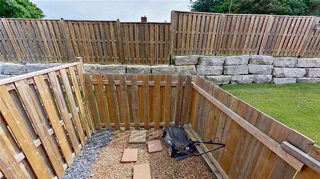 5-1 Chamberlain Avenue, Ingersoll, ON - Outdoor