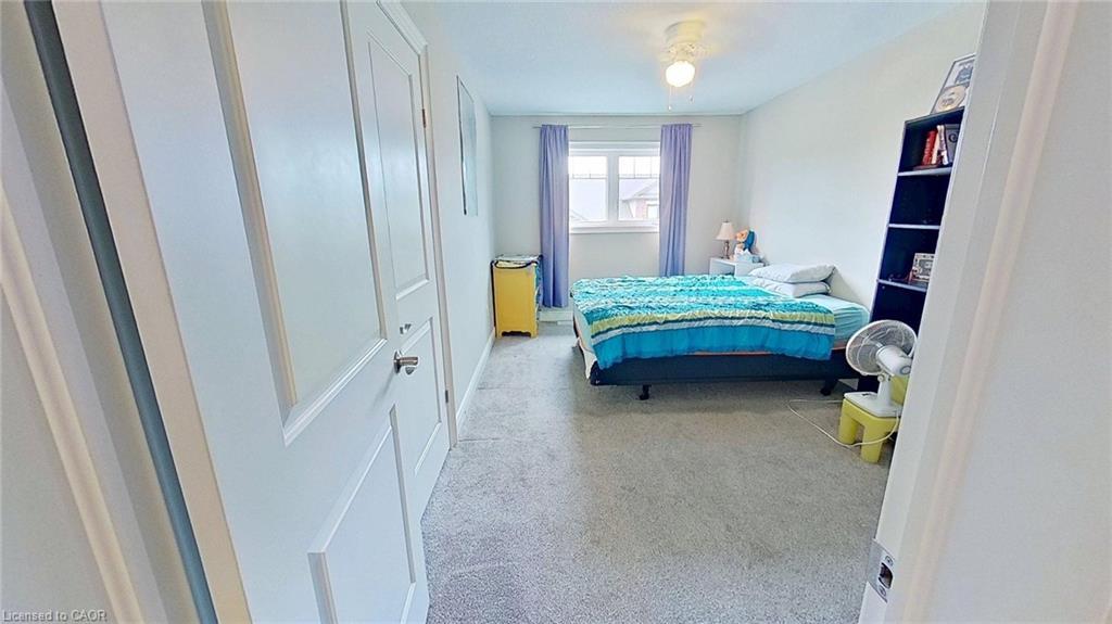 5-1 Chamberlain Avenue, Ingersoll, ON - Indoor Photo Showing Bedroom