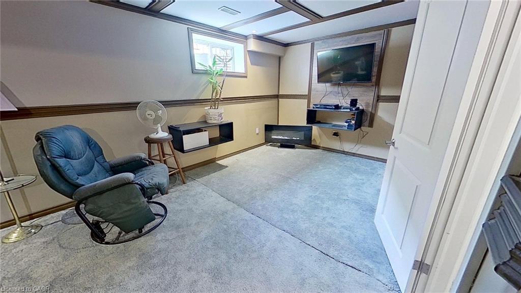 5-1 Chamberlain Avenue, Ingersoll, ON - Outdoor With Exterior