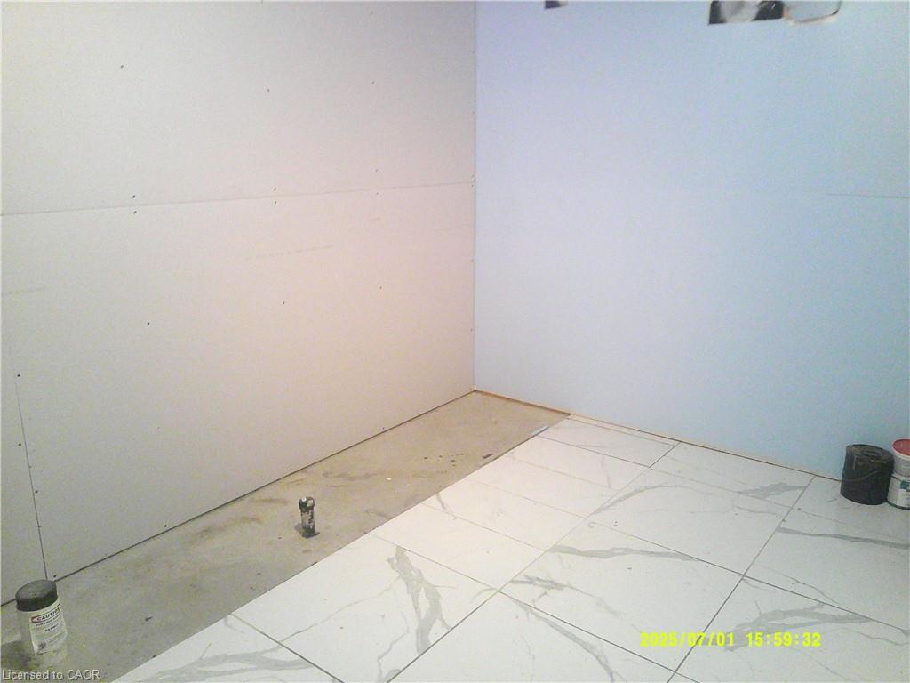 5-1 Chamberlain Avenue, Ingersoll, ON - Photo Showing Other Room