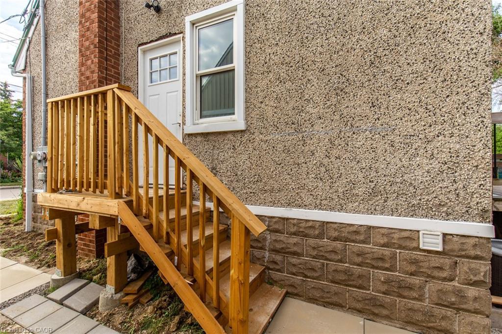 2-129 East 22Nd Street, Hamilton, ON - Outdoor With Exterior