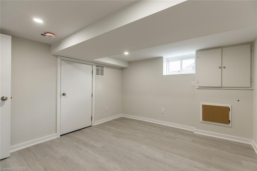 2-129 East 22Nd Street, Hamilton, ON - Indoor Photo Showing Basement