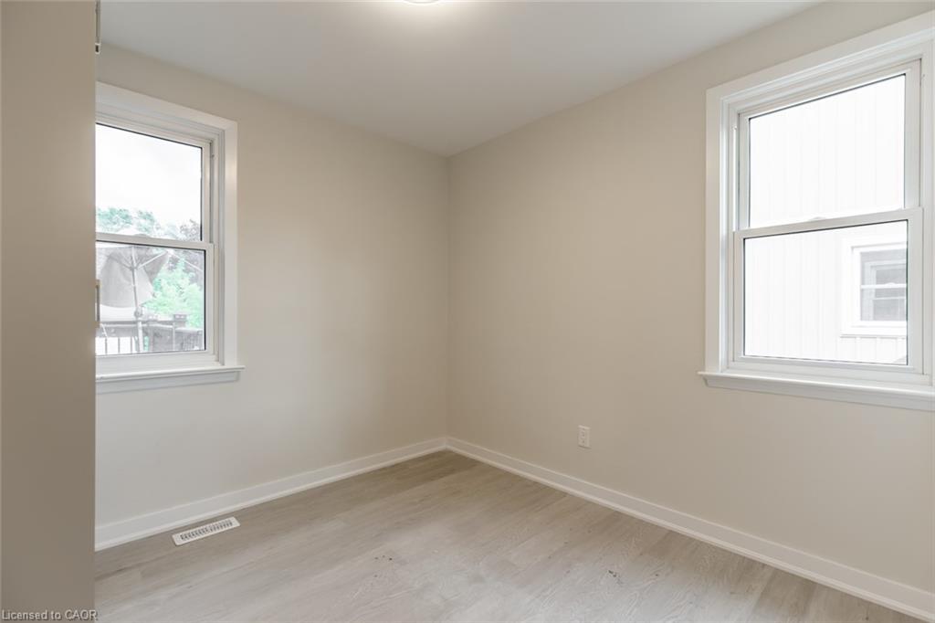 2-129 East 22Nd Street, Hamilton, ON - Indoor Photo Showing Other Room