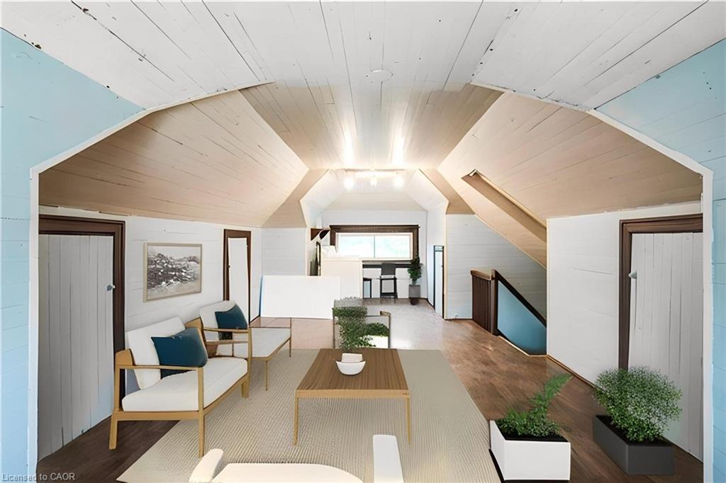 Upper-16 Eastbourne Avenue, Hamilton, ON - Indoor