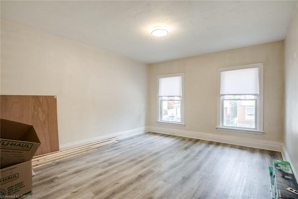 16 Eastbourne Avenue, Hamilton, ON - Indoor Photo Showing Other Room