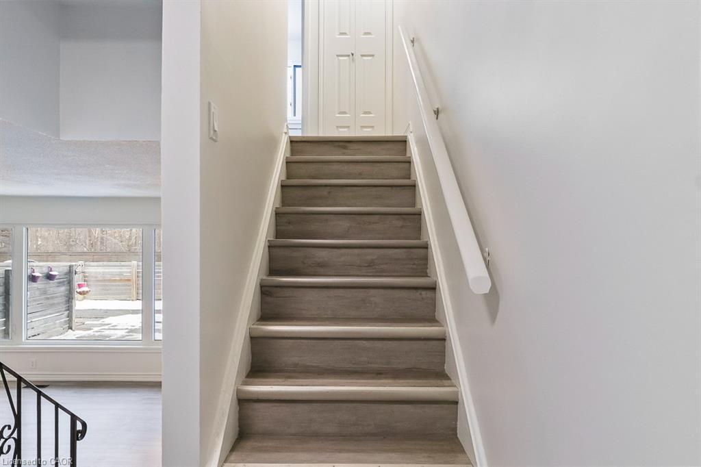 212-250 Montmorency Drive, Hamilton, ON - Indoor Photo Showing Other Room