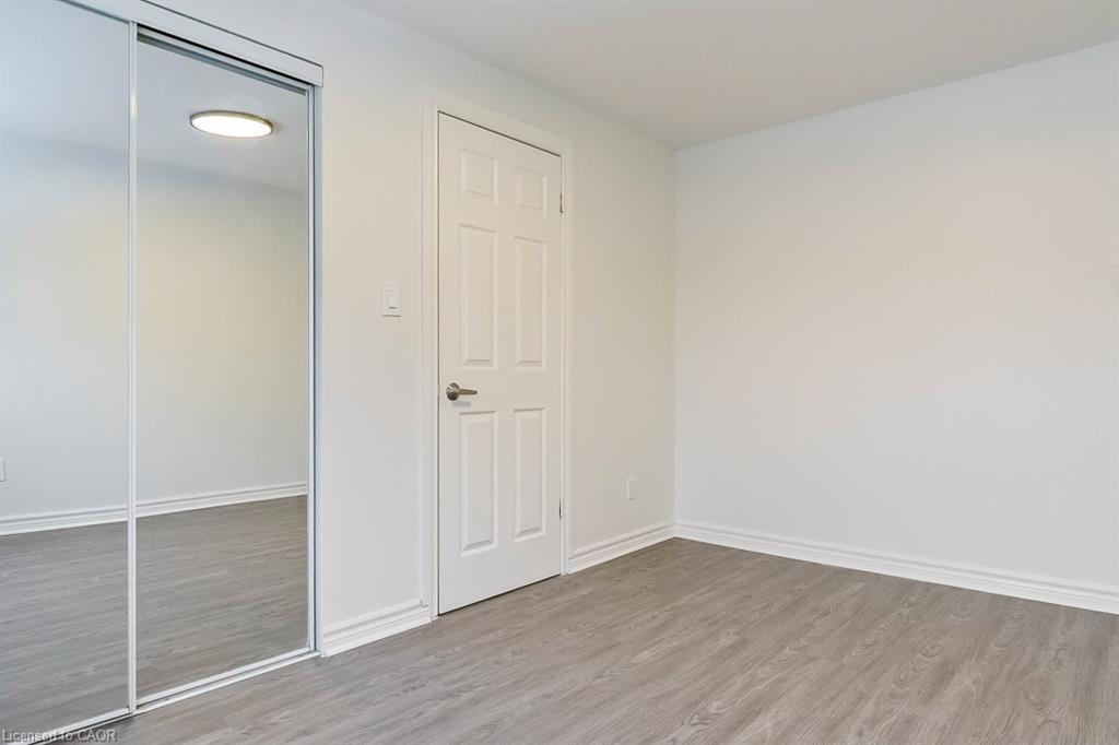 212-250 Montmorency Drive, Hamilton, ON - Indoor Photo Showing Other Room