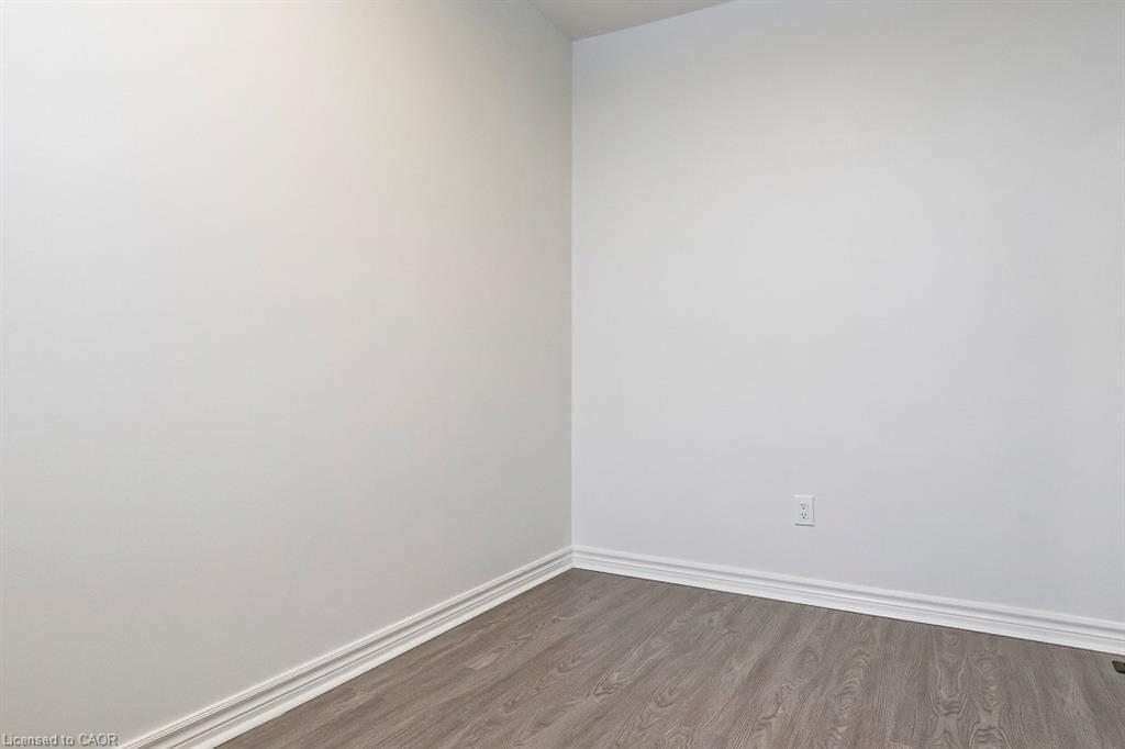 212-250 Montmorency Drive, Hamilton, ON - Indoor Photo Showing Other Room