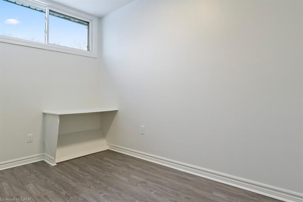 212-250 Montmorency Drive, Hamilton, ON - Indoor Photo Showing Other Room