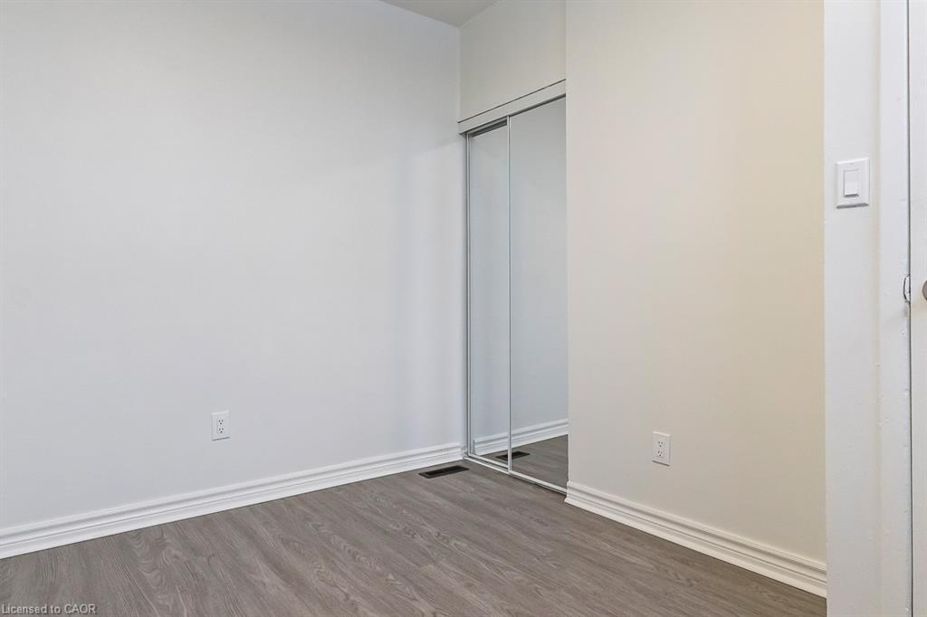 212-250 Montmorency Drive, Hamilton, ON - Indoor Photo Showing Other Room