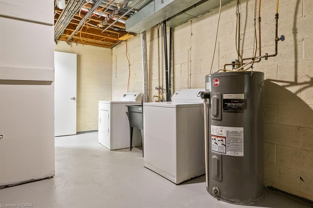 212-250 Montmorency Drive, Hamilton, ON - Indoor Photo Showing Laundry Room