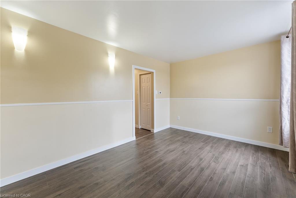 73 Albany Avenue, Hamilton, ON - Indoor Photo Showing Other Room