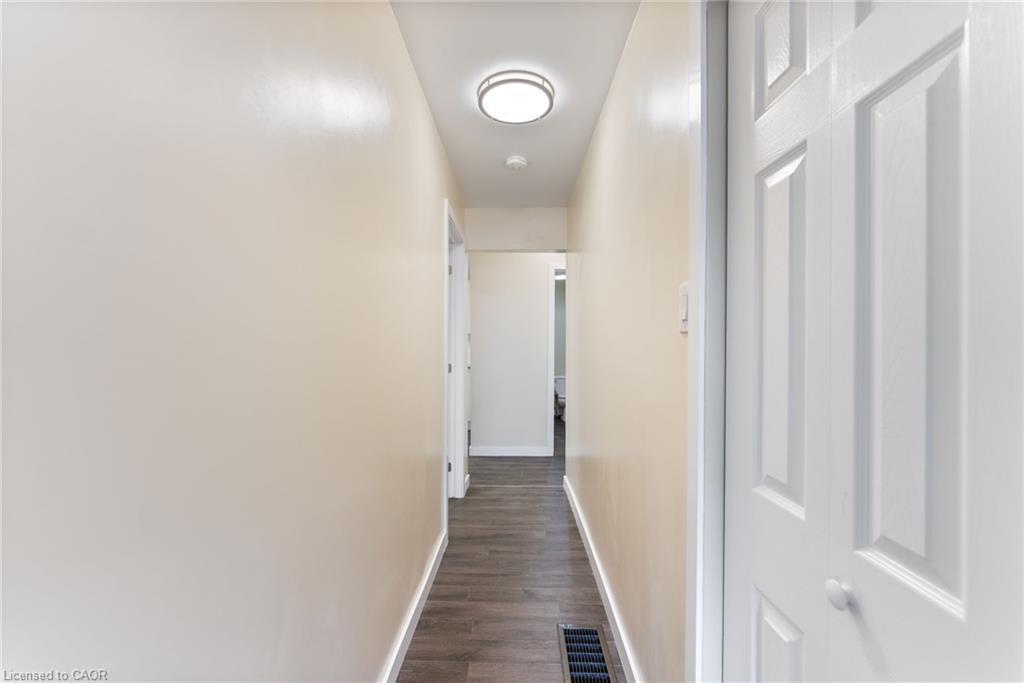73 Albany Avenue, Hamilton, ON - Indoor Photo Showing Other Room