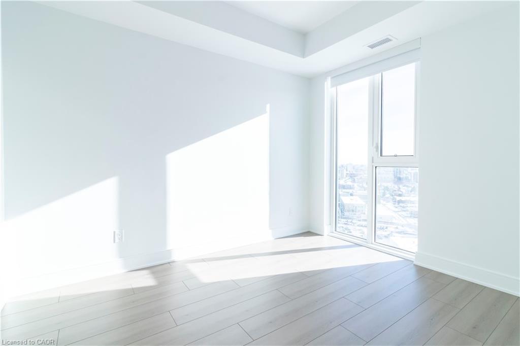 2114-25 Wellington Street S, Kitchener, ON - Indoor Photo Showing Other Room