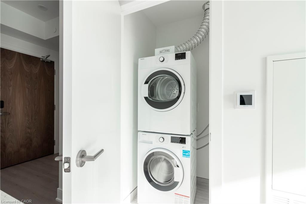 2114-25 Wellington Street S, Kitchener, ON - Indoor Photo Showing Laundry Room