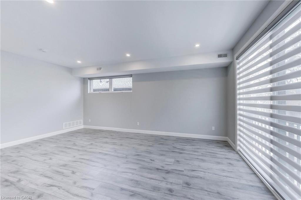 202-347 Charlton Avenue W, Hamilton, ON - Indoor