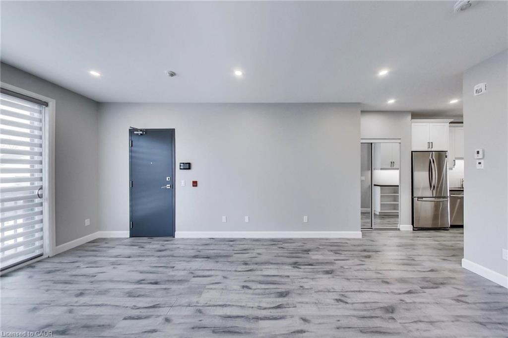 202-347 Charlton Avenue W, Hamilton, ON - Indoor