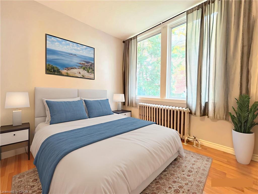1-24 Burris Street, Hamilton, ON - Indoor Photo Showing Bedroom