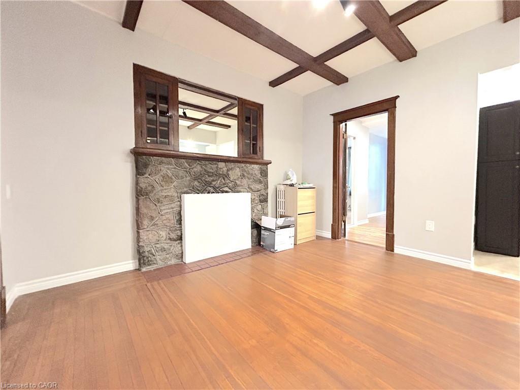 1-24 Burris Street, Hamilton, ON - Indoor With Fireplace