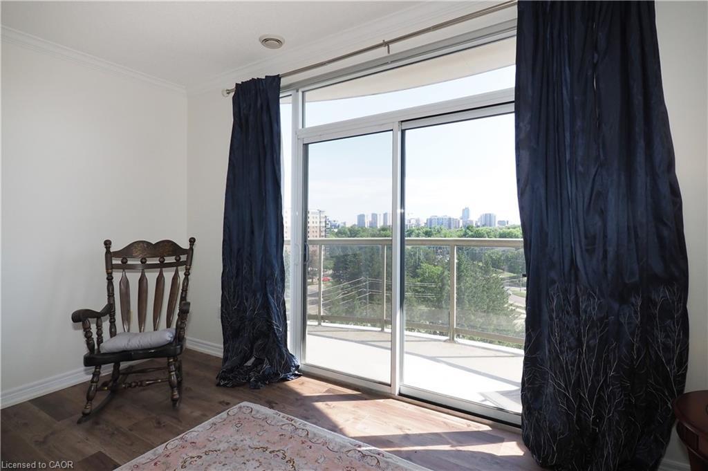 701-255 Keats Way, Waterloo, ON - Indoor