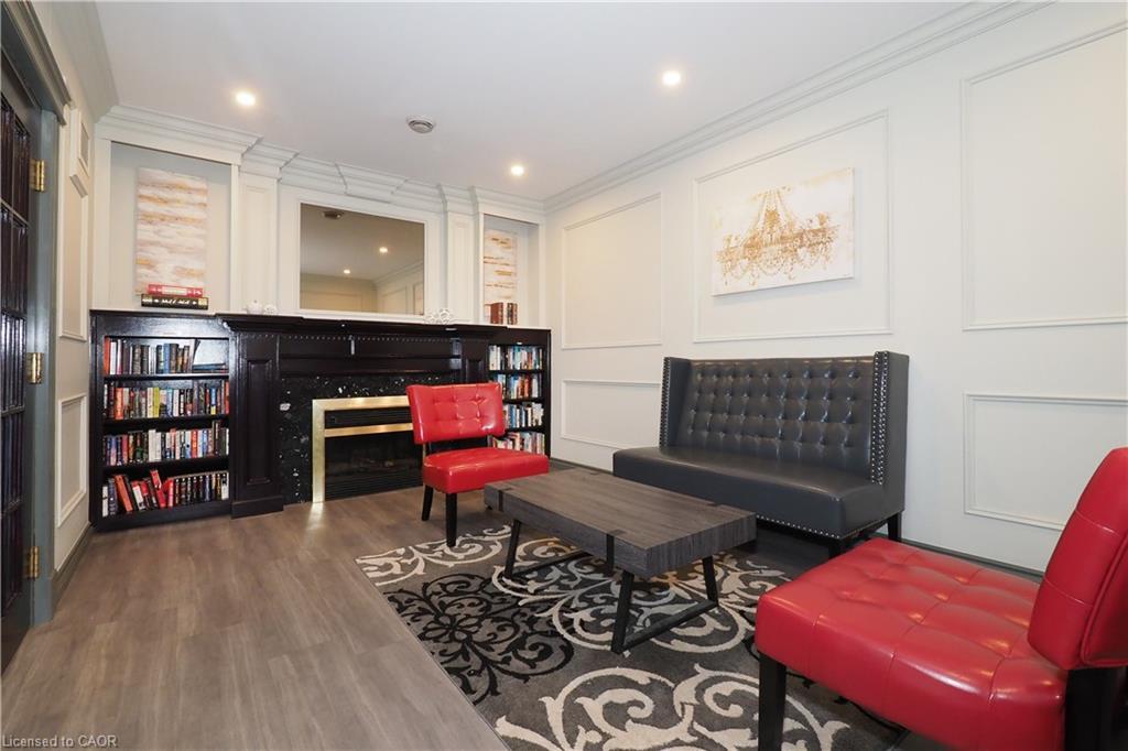 701-255 Keats Way, Waterloo, ON - Indoor With Fireplace
