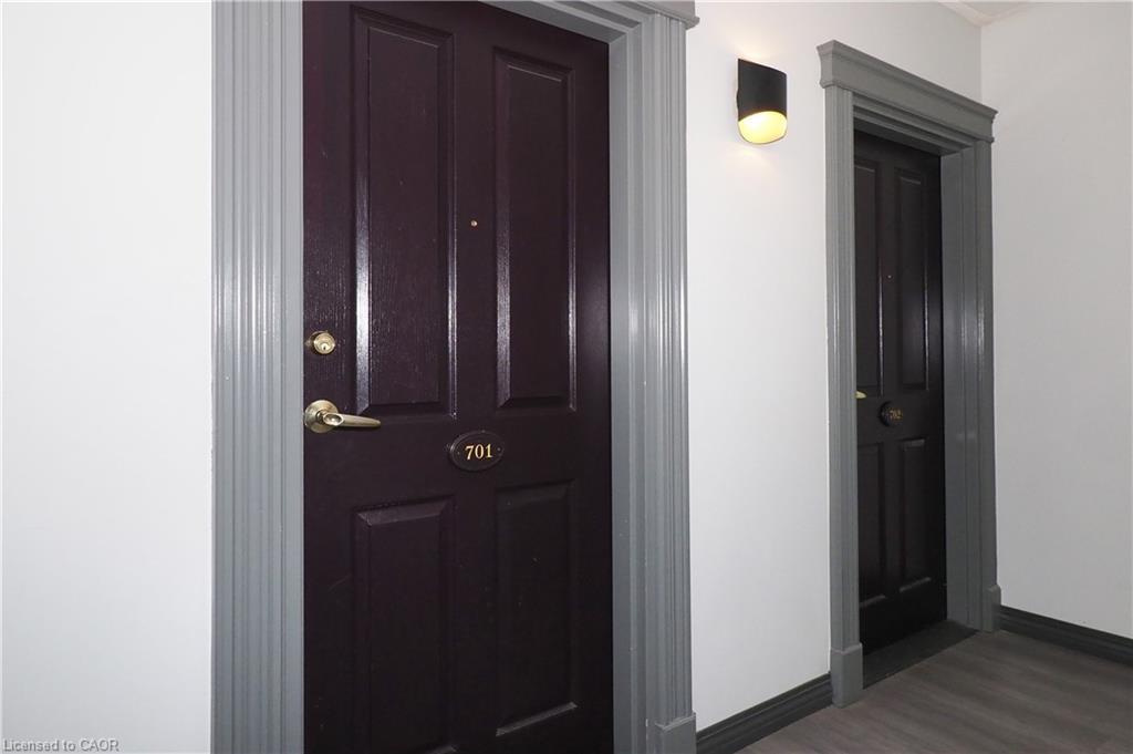 701-255 Keats Way, Waterloo, ON - Indoor Photo Showing Other Room