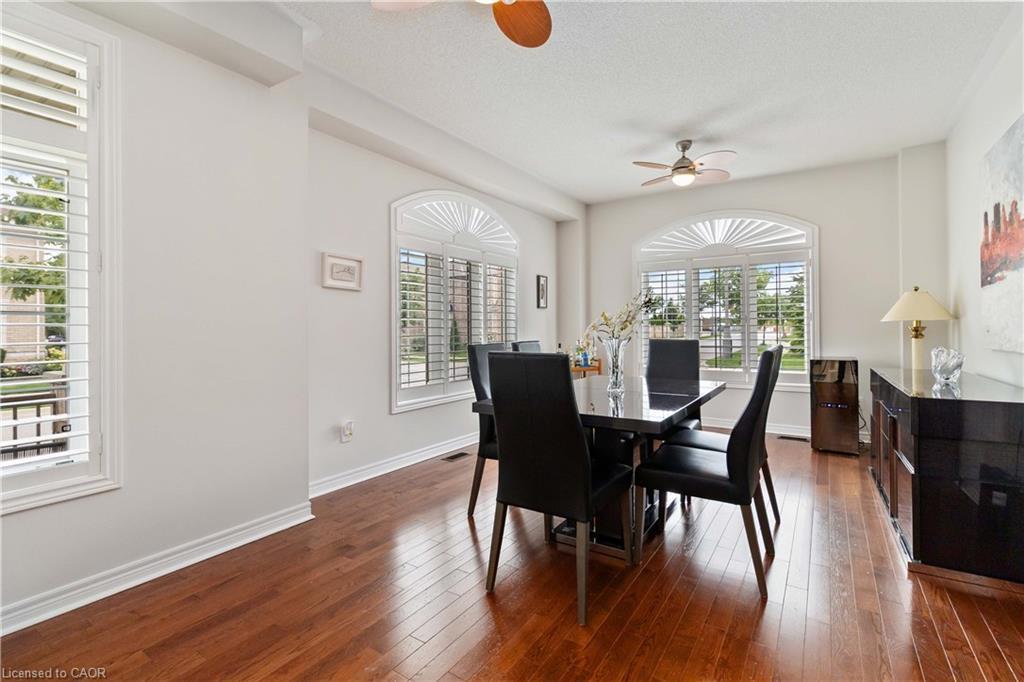 573 Gardenbrook Avenue, Oakville, ON - Indoor Photo Showing Dining Room