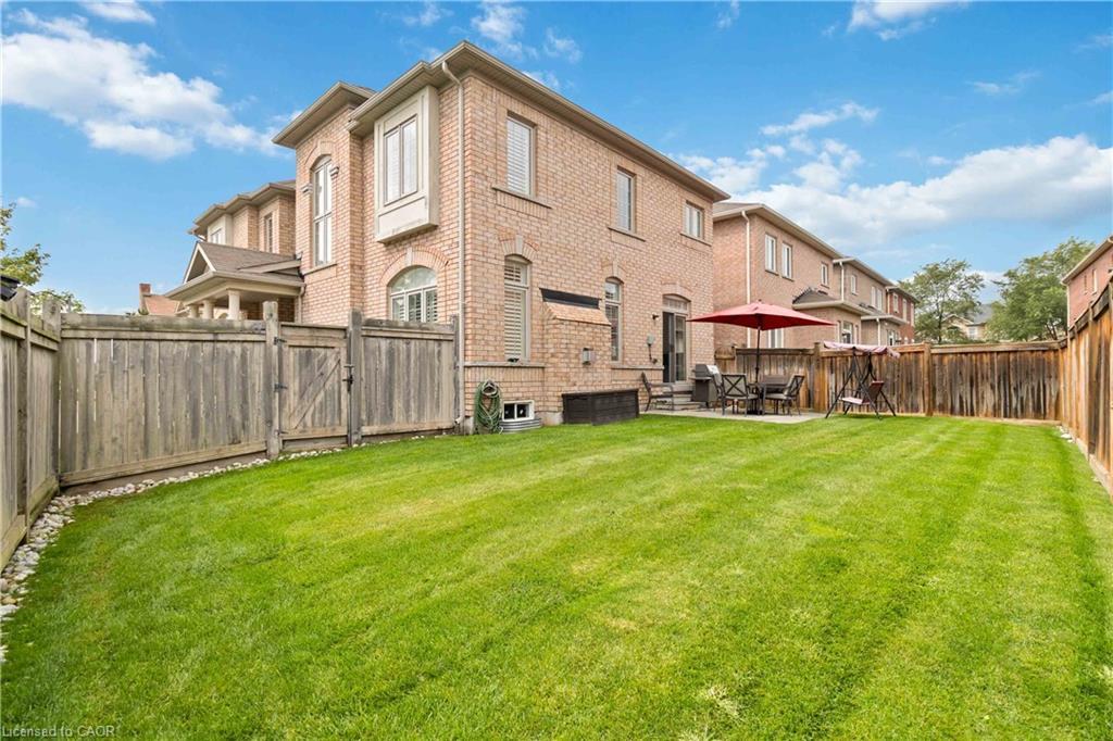 573 Gardenbrook Avenue, Oakville, ON - Outdoor With Exterior