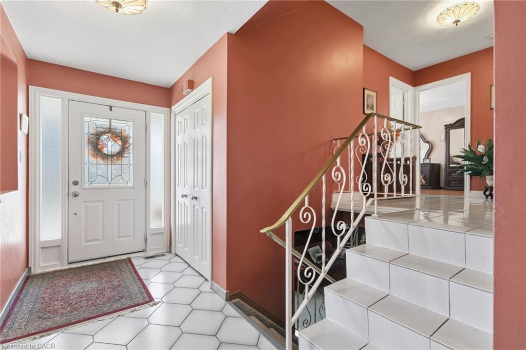 337 Mcneilly Road, Stoney Creek, ON - Indoor Photo Showing Other Room