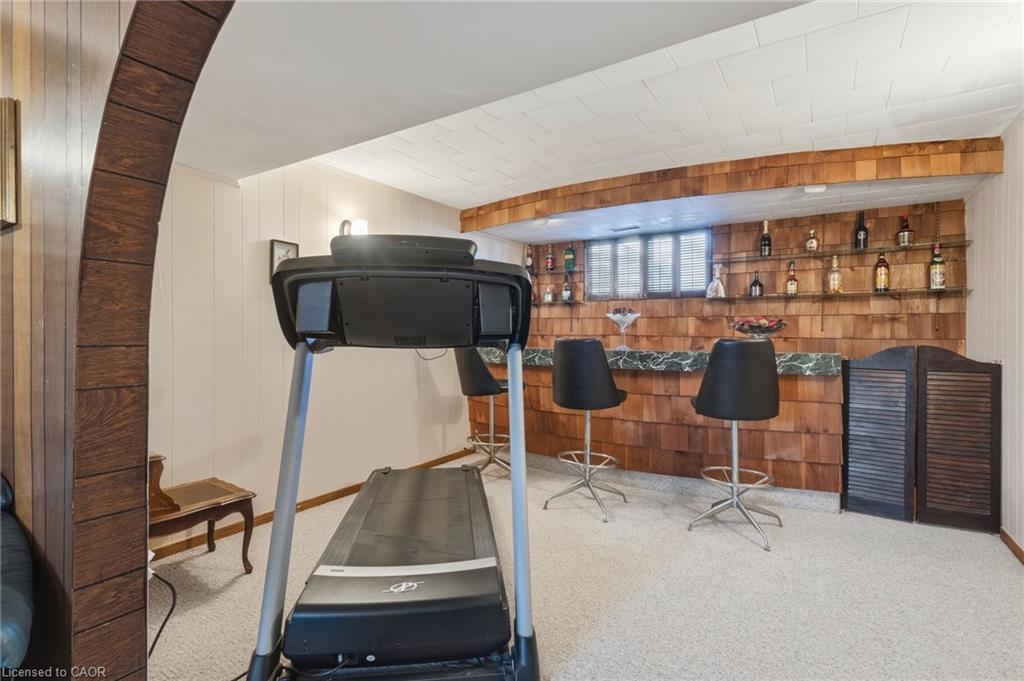 337 Mcneilly Road, Stoney Creek, ON - Indoor Photo Showing Gym Room