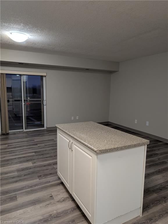 202-736 Old Albert Street, Waterloo, ON - Indoor Photo Showing Other Room