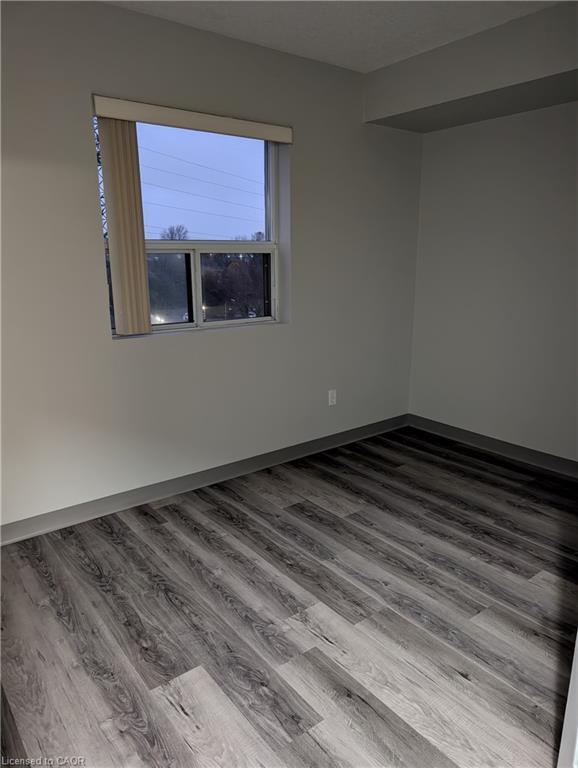 202-736 Old Albert Street, Waterloo, ON - Indoor Photo Showing Other Room