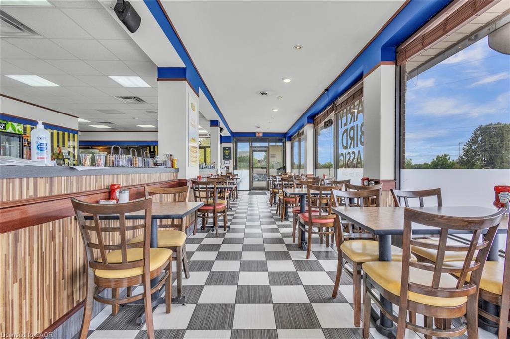 156 Dundas Street E, Paris, ON