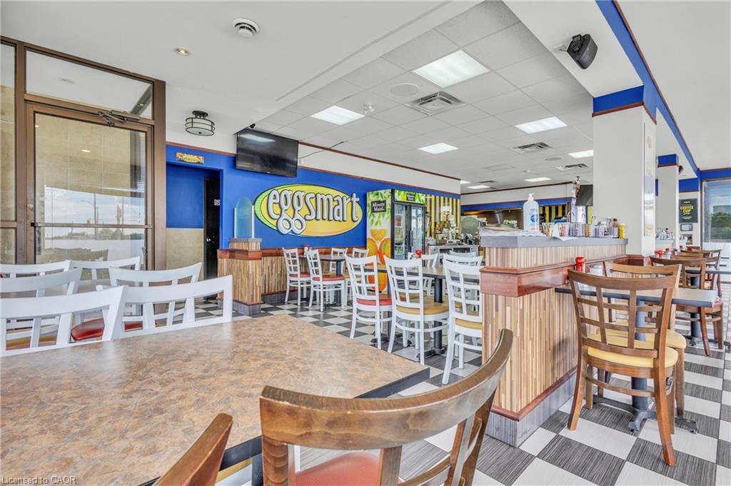 156 Dundas Street E, Paris, ON