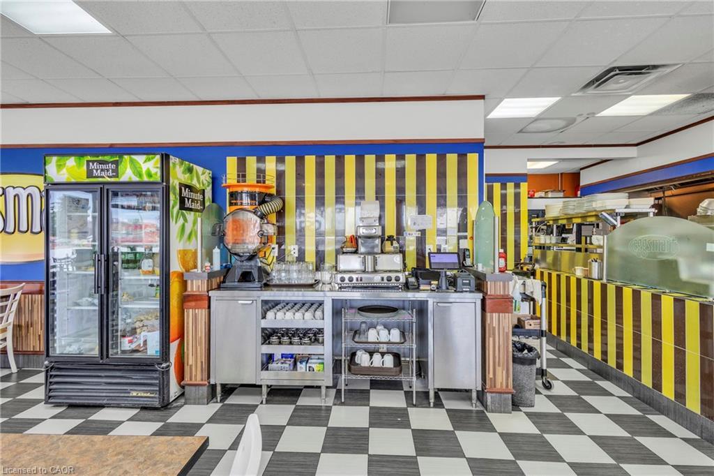 156 Dundas Street E, Paris, ON