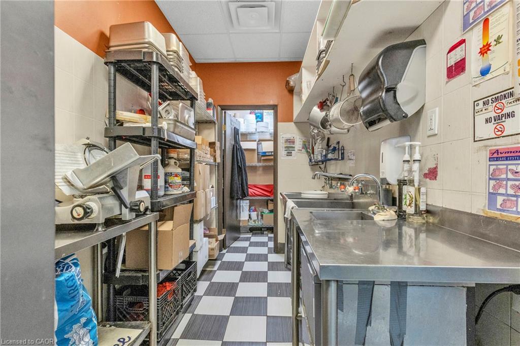 156 Dundas Street E, Paris, ON