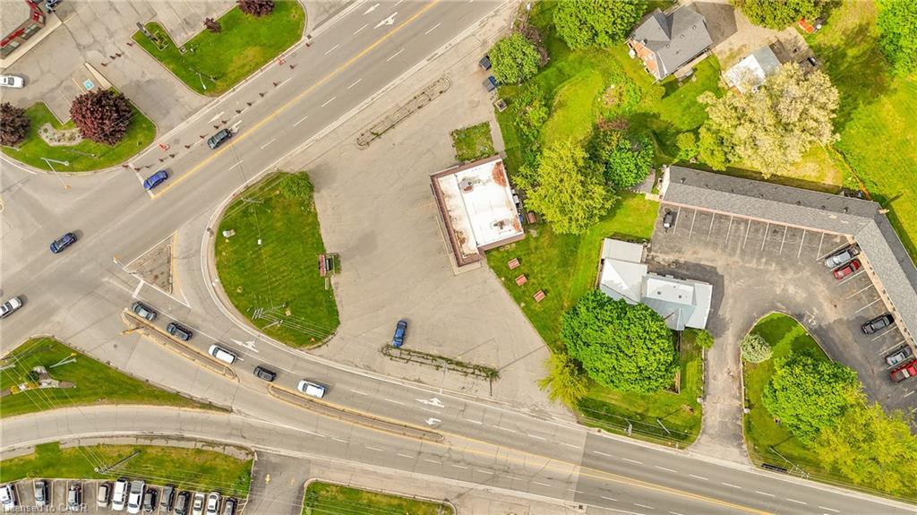 156 Dundas Street E, Paris, ON