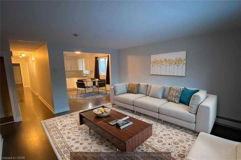 4-10 Main Street, Halton, ON - Indoor Photo Showing Living Room