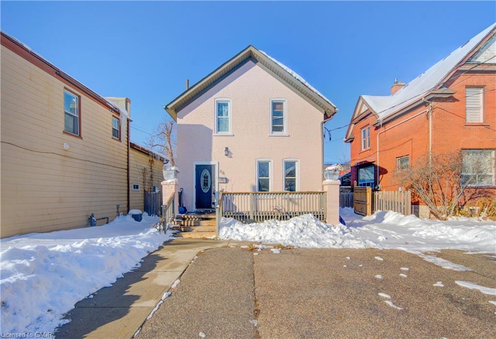 88 Wellington Street N, Kitchener, ON - Outdoor With Exterior
