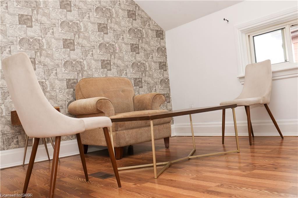 88 Wellington Street N, Kitchener, ON - Indoor