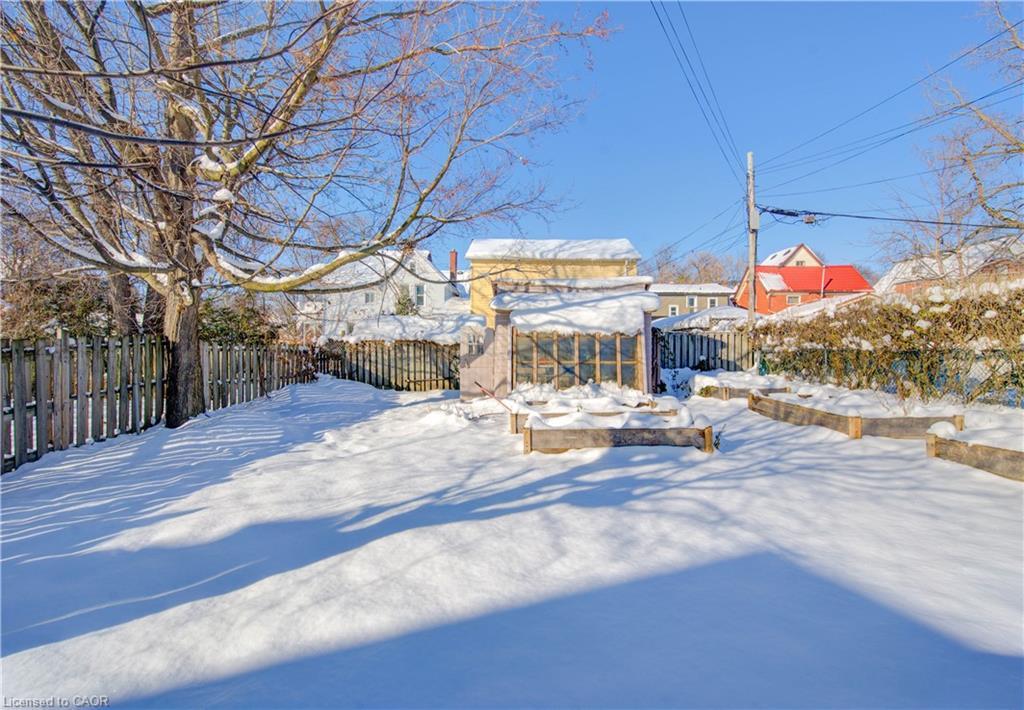 88 Wellington Street N, Kitchener, ON - Outdoor