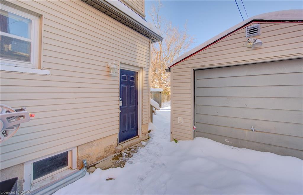 88 Wellington Street N, Kitchener, ON - Outdoor With Exterior