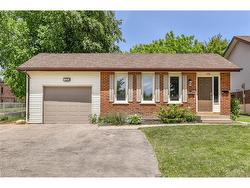 Lower-128 Carlyle Drive Kitchener, ON N2P 1N6
