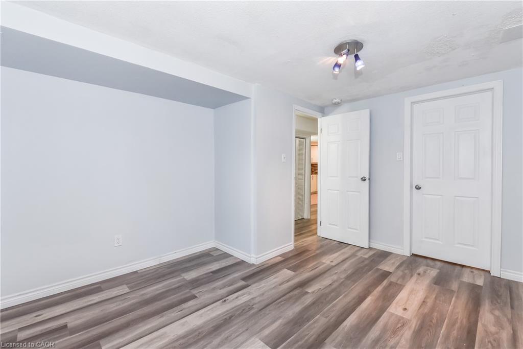 Lower-128 Carlyle Drive, Kitchener, ON - Indoor Photo Showing Other Room