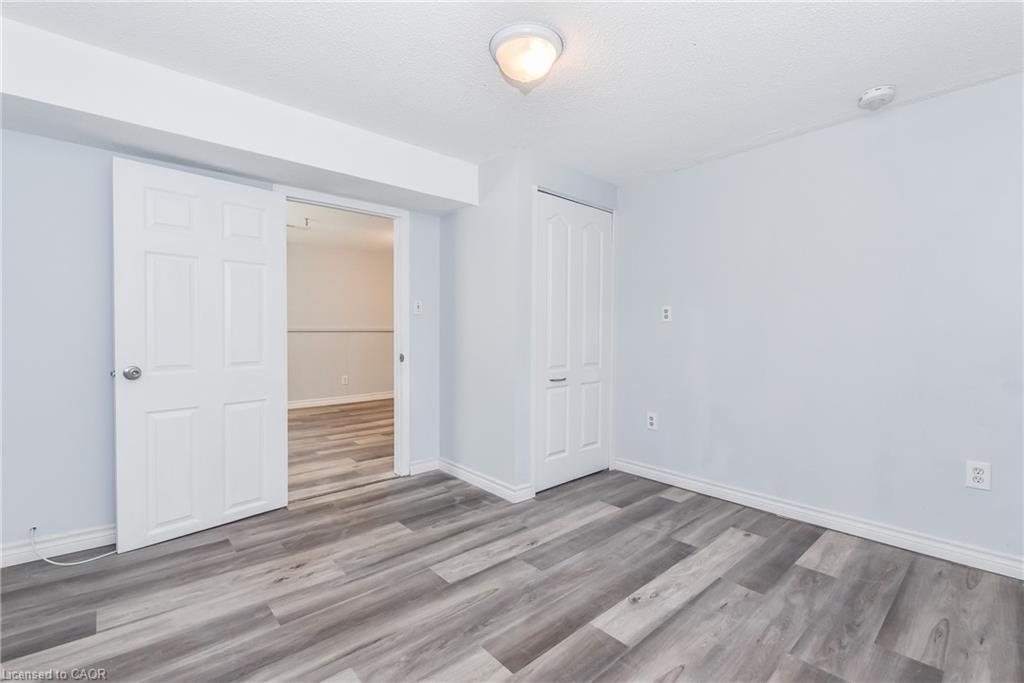 Lower-128 Carlyle Drive, Kitchener, ON - Indoor Photo Showing Other Room