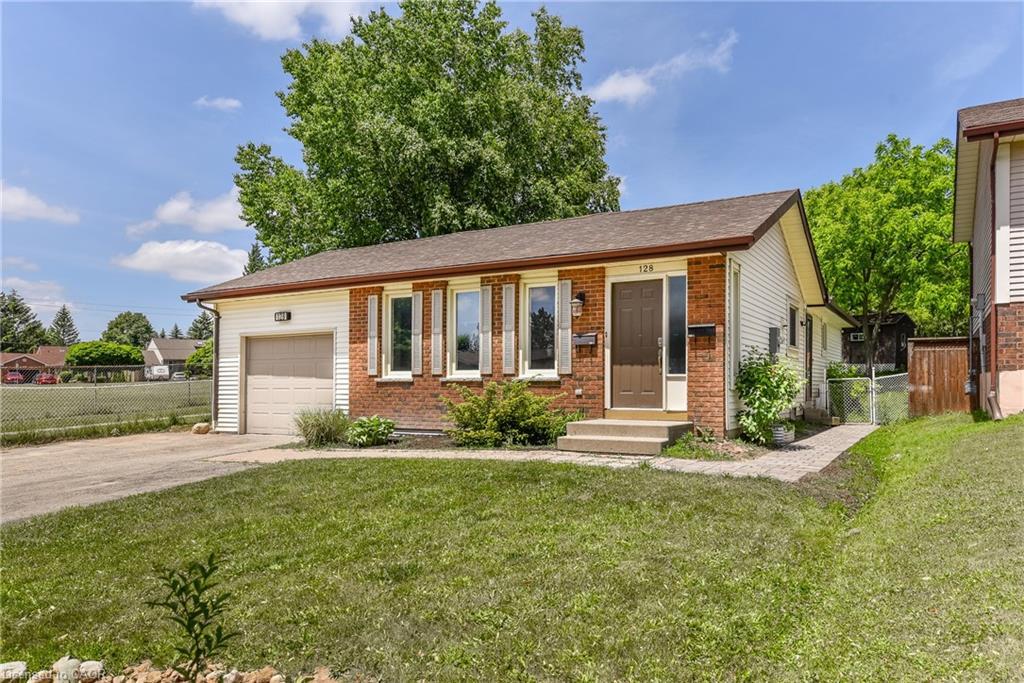 Lower-128 Carlyle Drive, Kitchener, ON - Outdoor With Facade