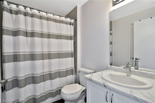 513-2486 Old Bronte Road, Oakville, ON - Indoor Photo Showing Bathroom