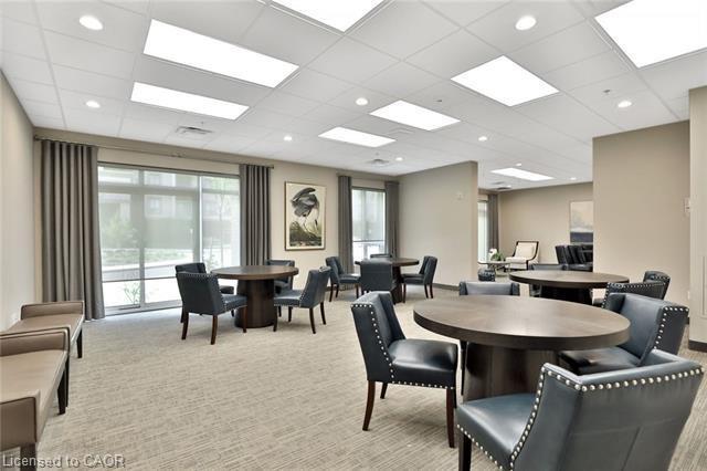 513-2486 Old Bronte Road, Oakville, ON - Indoor Photo Showing Dining Room